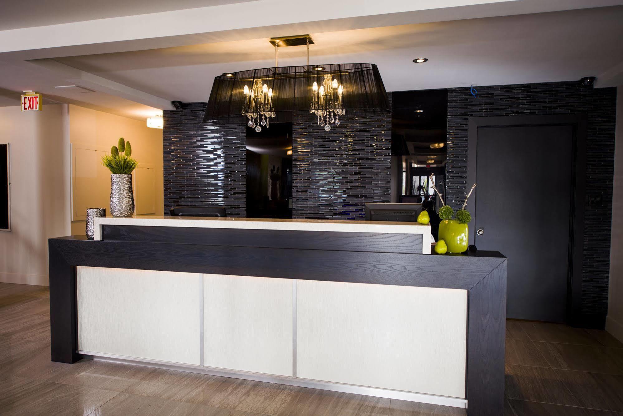V Hotel & Suites Moncton Eksteriør bilde